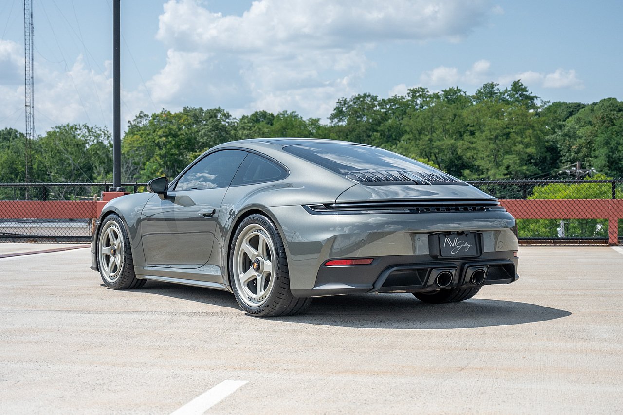 Used 2026 Porsche 911 Carrera GTS RWD image 10