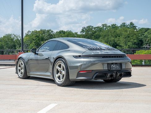 Used 2026 Porsche 911 Carrera GTS RWD image 10