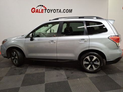 Used 2017 Subaru Forester 2.5i Limited image 7