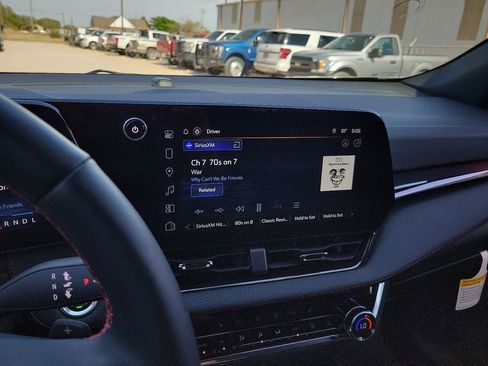 Used 2025 Chevrolet Equinox RS FWD image 21
