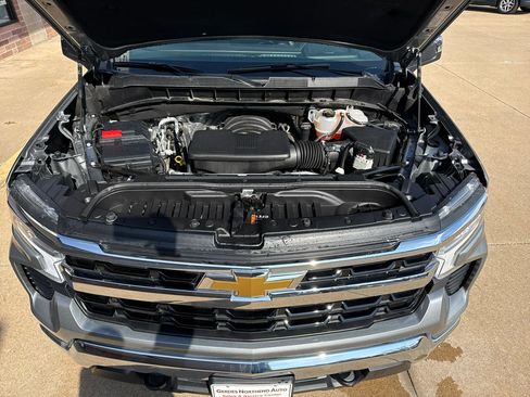 Used 2026 Chevrolet Silverado 1500 LT image 33