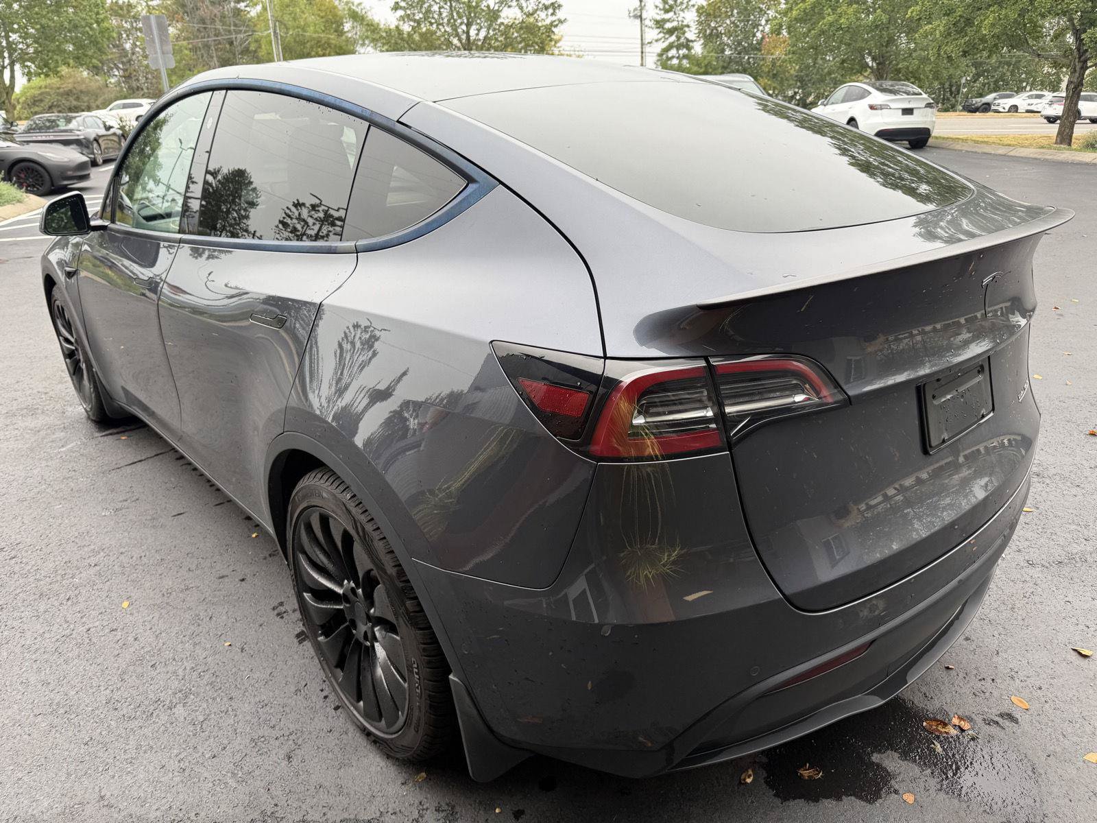 Used 2022 Tesla Model Y Performance AWD/4WD image 5