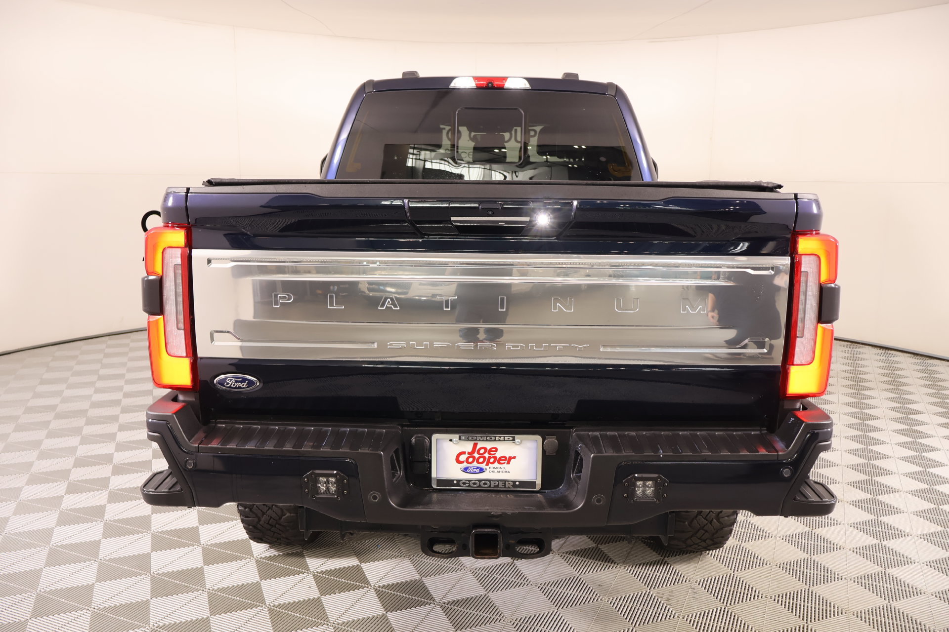 Used 2024 Ford F250 Platinum w/ Tremor Off-Road Package AWD/4WD image 23