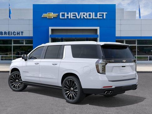 New 2026 Chevrolet Suburban High Country AWD/4WD image 3