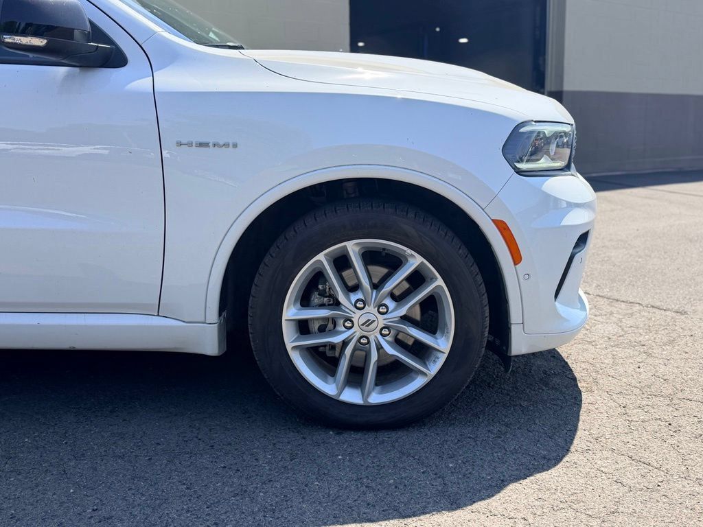 Used 2025 Dodge Durango R/T AWD/4WD image 2