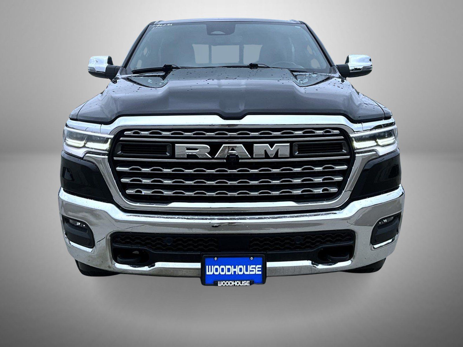 Used 2025 RAM 1500 Limited AWD/4WD image 2