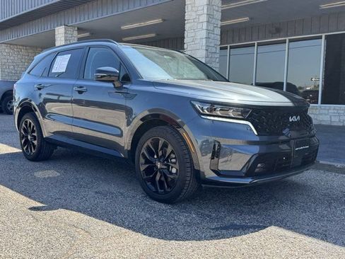 Certified 2023 Kia Sorento SX FWD image 1