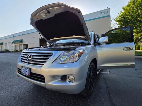 Used 2009 Lexus LX 570 4WD image 26