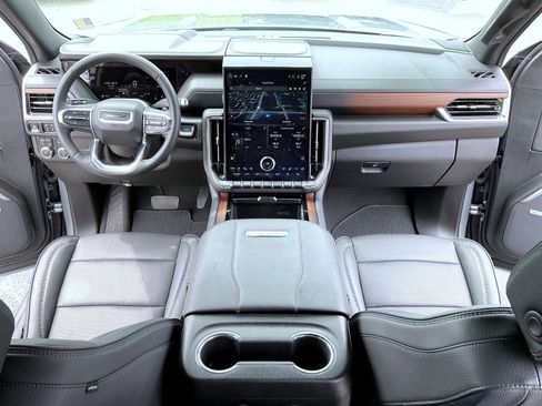 Certified 2025 GMC Yukon XL Denali AWD/4WD image 12