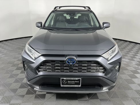 Used 2020 Toyota RAV4 Limited image 5