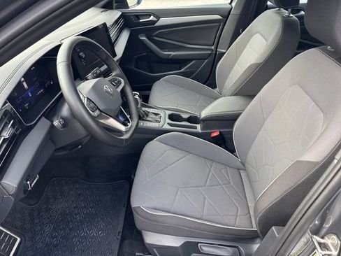 Certified 2025 Volkswagen Jetta Sport image 14