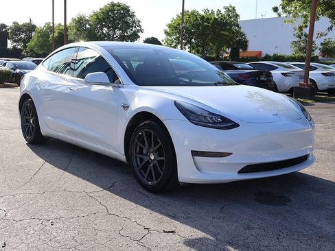 Used 2019 Tesla Model 3 Long Range RWD image 2
