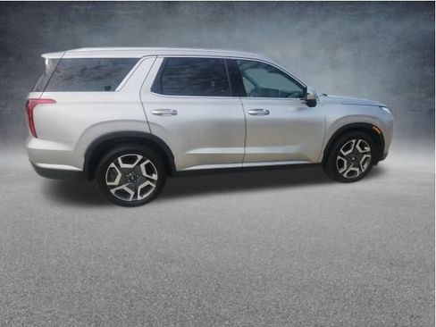 Used 2025 Hyundai Palisade SEL FWD image 9