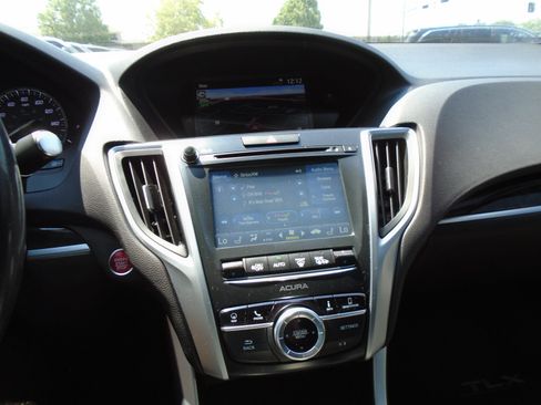 Used 2018 Acura TLX V6 SH-AWD w/ Technology Pkg image 17