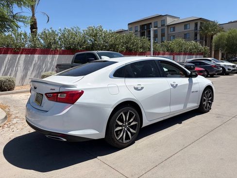 Used 2022 Chevrolet Malibu RS FWD image 2