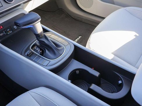 New 2026 Hyundai Kona SE image 19