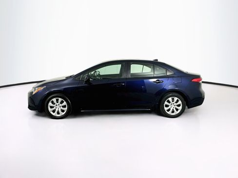 Used 2025 Toyota Corolla LE FWD image 4