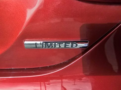 Used 2011 Hyundai Sonata Limited image 3