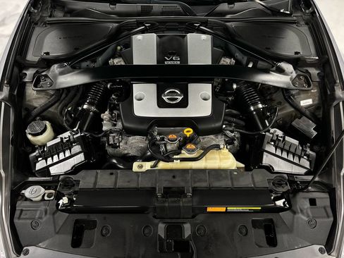Used 2017 Nissan 370Z Touring image 31