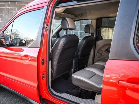 Used 2014 Ford Transit Connect Titanium image 12