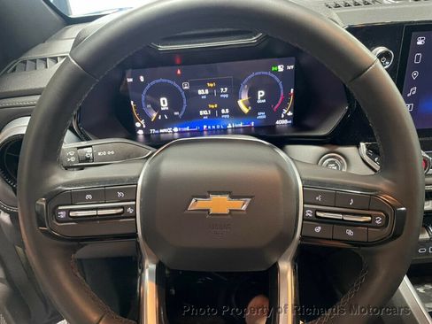 Used 2024 Chevrolet Colorado LT w/ LT Convenience Package III AWD/4WD image 11