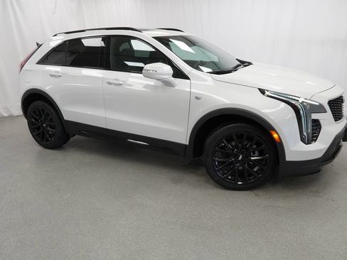 Used 2023 Cadillac XT4 Sport w/ Cold Weather Package AWD/4WD image 39