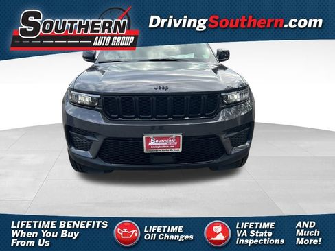 New 2025 Jeep Grand Cherokee Altitude image 1