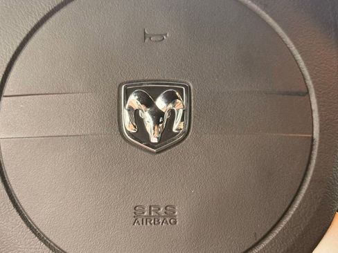 Used 2010 Dodge Challenger SRT8 RWD image 18
