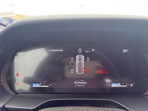 Used 2025 Jeep Grand Cherokee Altitude image 20