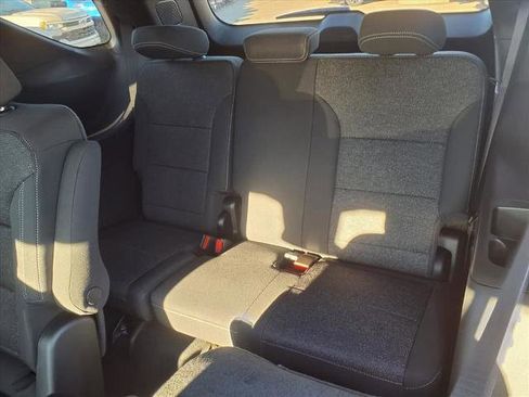 New 2026 Chevrolet Traverse LT image 17