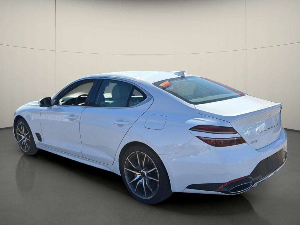 Used 2025 Genesis G70 2.5T RWD image 5