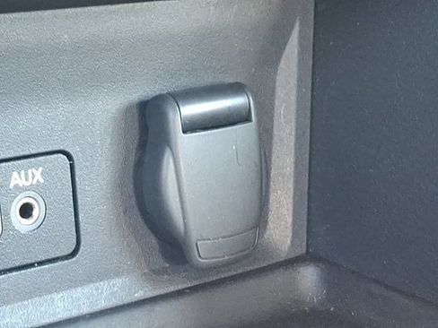 Used 2024 Nissan Sentra SV FWD image 24