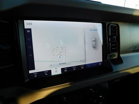 Used 2023 Ford Bronco Wildtrak image 39