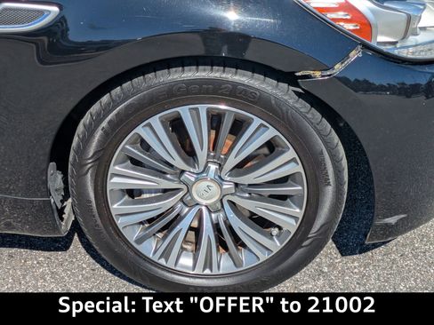 Used 2016 Kia K900 Luxury image 10