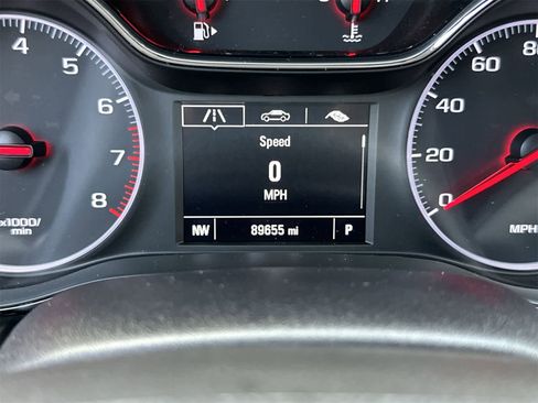 Used 2019 Chevrolet Cruze LT w/ Convenience Package image 2