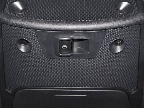 Certified 2022 Ford F450 Platinum w/ FX4 Off-Road Package image 36