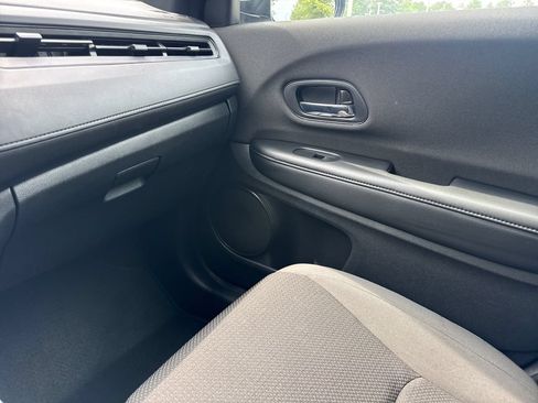Certified 2020 Honda HR-V Sport image 18