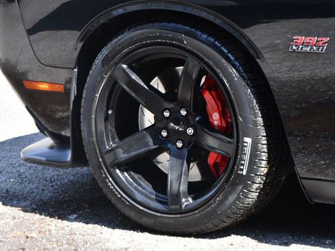 Used 2018 Dodge Challenger SRT w/ Technology Group image 12