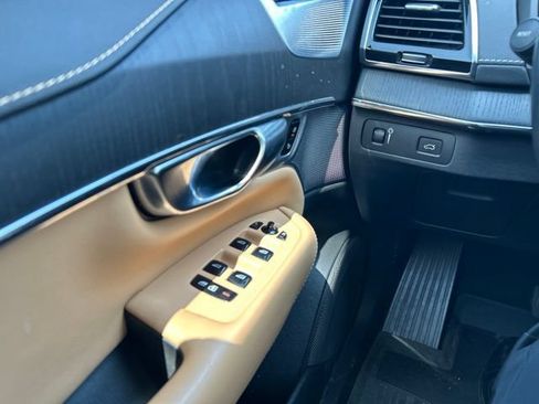 Used 2021 Volvo XC90 T6 Inscription w/ Advanced Package AWD/4WD image 12