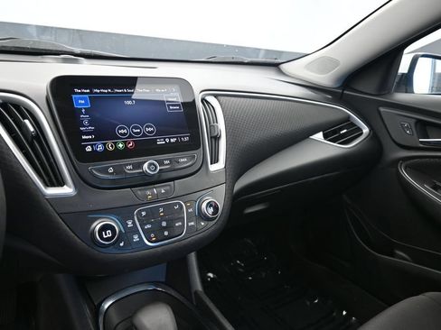Used 2023 Chevrolet Malibu LT w/ Driver Confidence Package FWD image 21