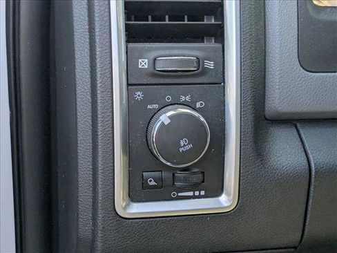 Used 2018 RAM 1500 Big Horn image 11