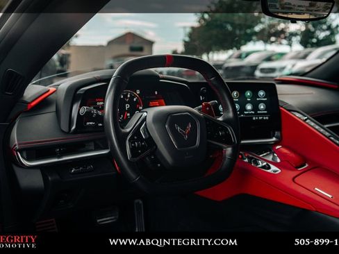 Used 2022 Chevrolet Corvette Stingray Preferred Cpe w/ Z51 Performance Package RWD image 19