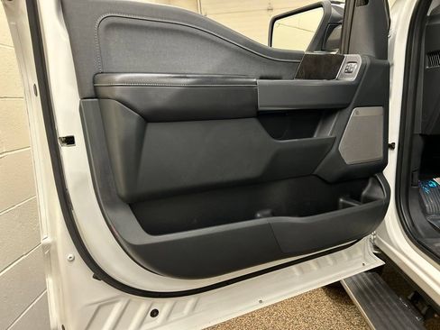 Used 2021 Ford F150 Lariat w/ Equipment Group 502A High AWD/4WD image 11