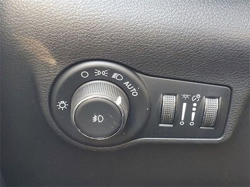 New 2026 Jeep Compass Limited w/ Sun, Sound & Navigation Group image 20