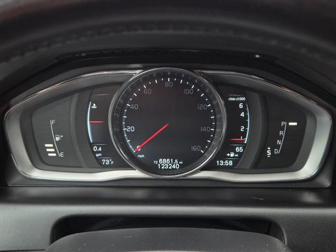 Used 2015 Volvo XC60 T5 AWD/4WD image 34