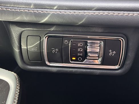 New 2026 Lincoln Aviator 2WD image 18