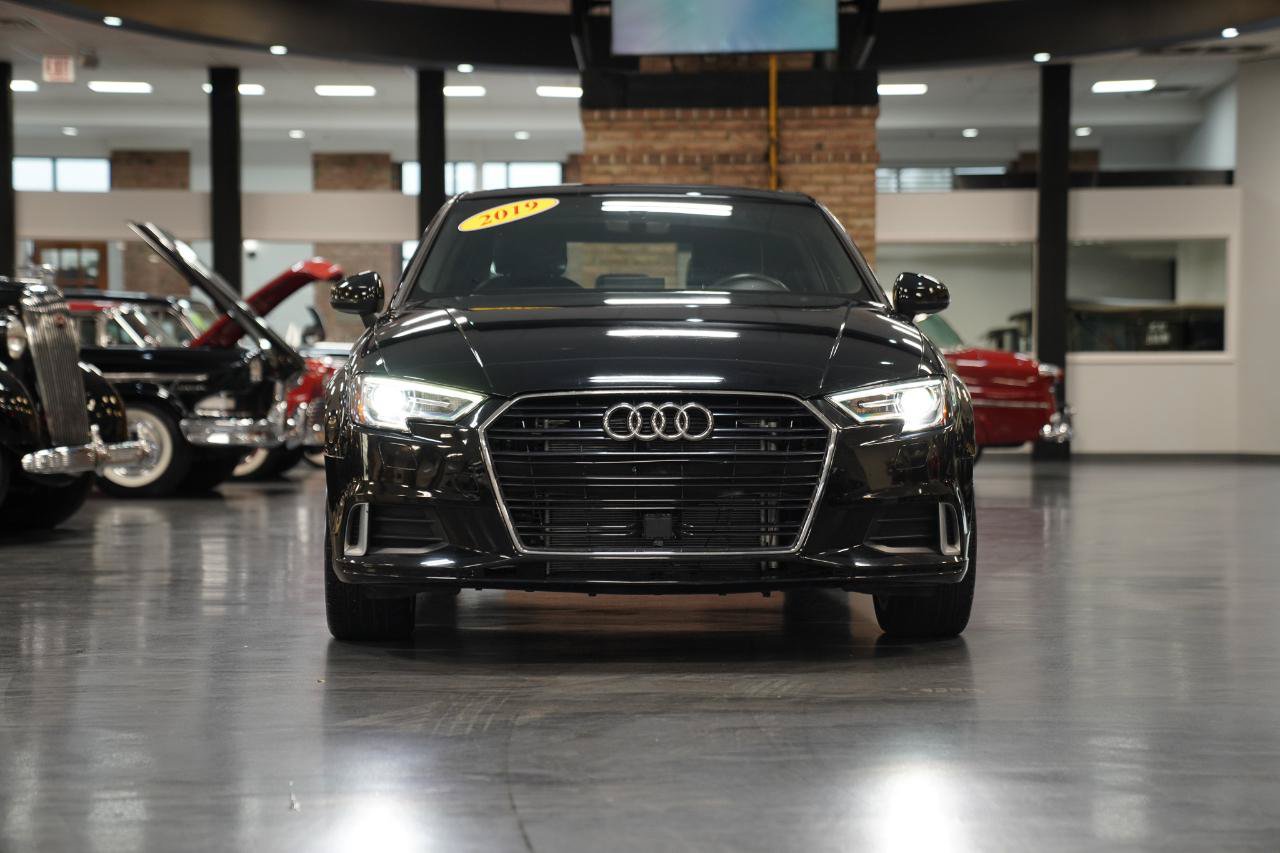 Used 2019 Audi A3 2.0T Titanium FWD image 3