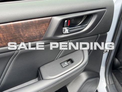 Used 2019 Subaru Outback 2.5i Limited w/ Popular Package #2 image 14