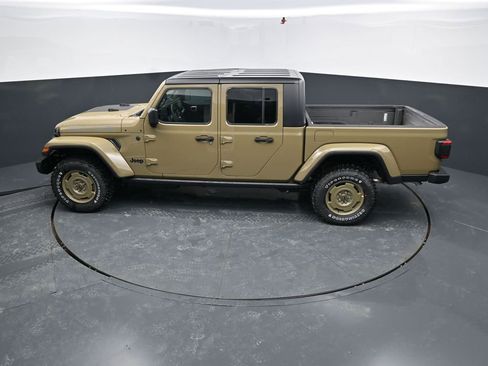New 2026 Jeep Gladiator Willys AWD/4WD image 32