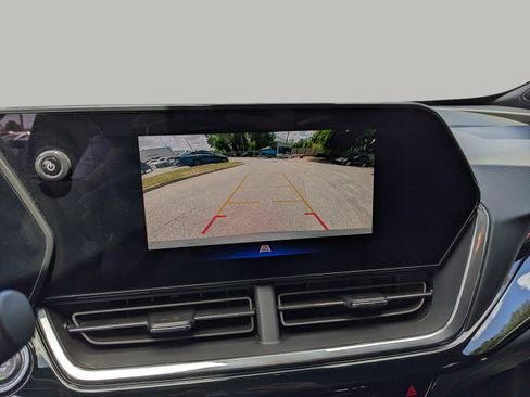 Used 2024 Chevrolet Trax RS FWD image 28